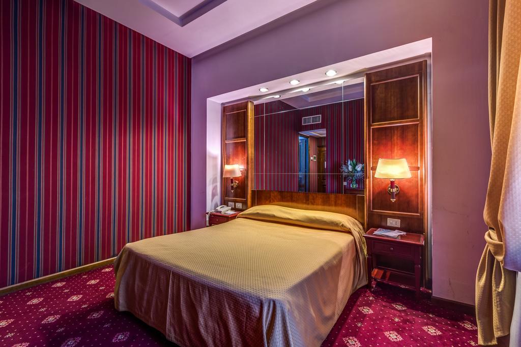 Atlante Garden Hotel Рим Экстерьер фото