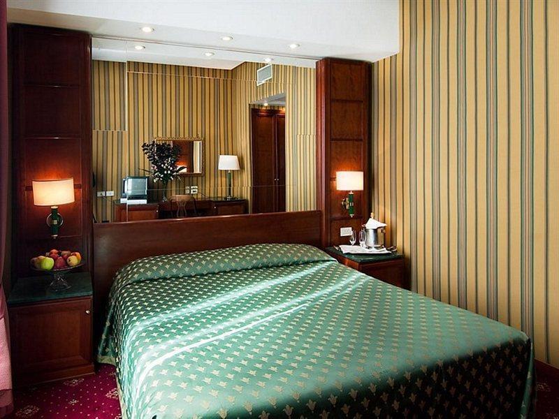 Atlante Garden Hotel Рим Экстерьер фото