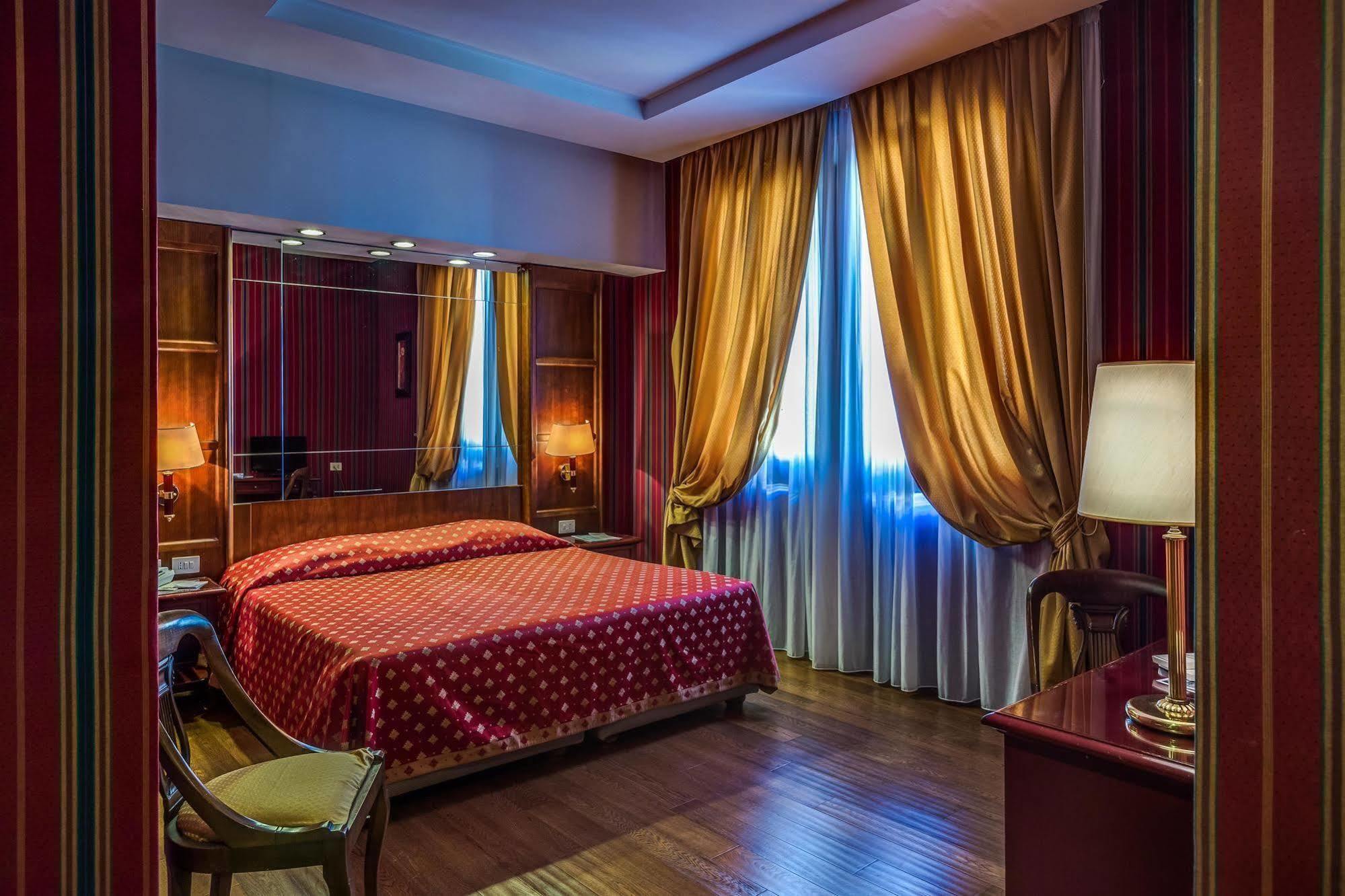 Atlante Garden Hotel Рим Экстерьер фото