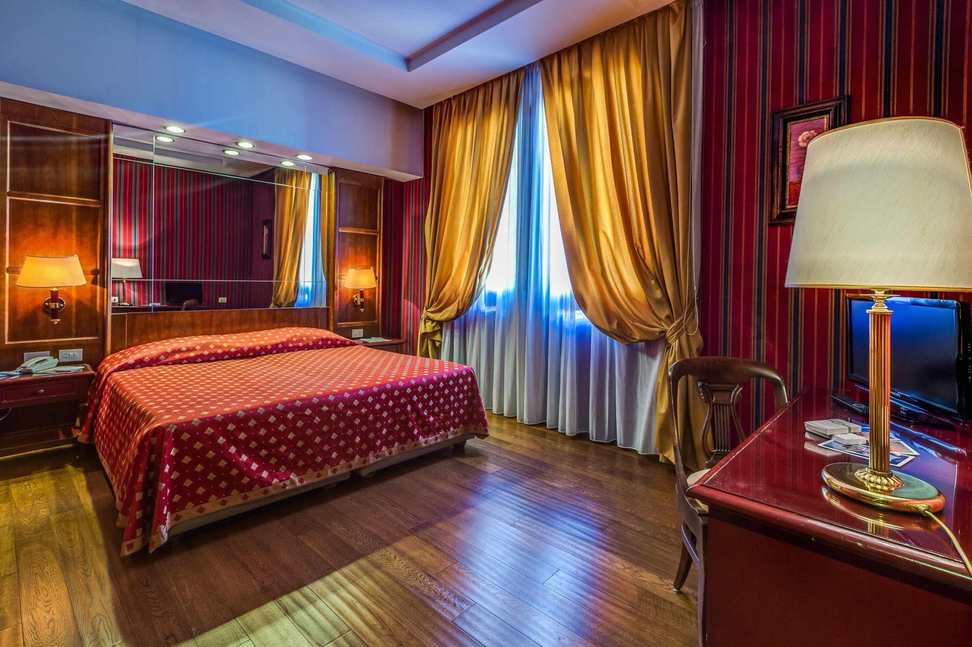Atlante Garden Hotel Рим Экстерьер фото