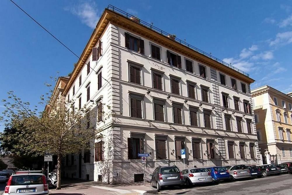 Atlante Garden Hotel Рим Экстерьер фото